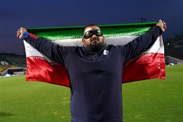 علیپور مدال طلای خود را تقدیم به شهید رییسی کرد / رکورد مسابقات قهرمانی جهان شکست