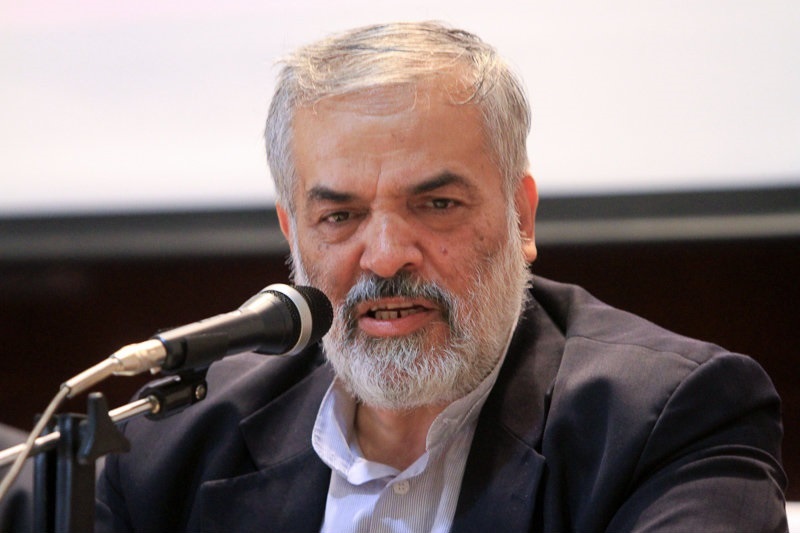 محمد حسن قدیری ابیانه برای انتخابات ثبت نام کرد