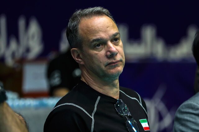 - واکنش سرمربی تیم ملی والیبال ایران به شکست مقابل ایتالیا