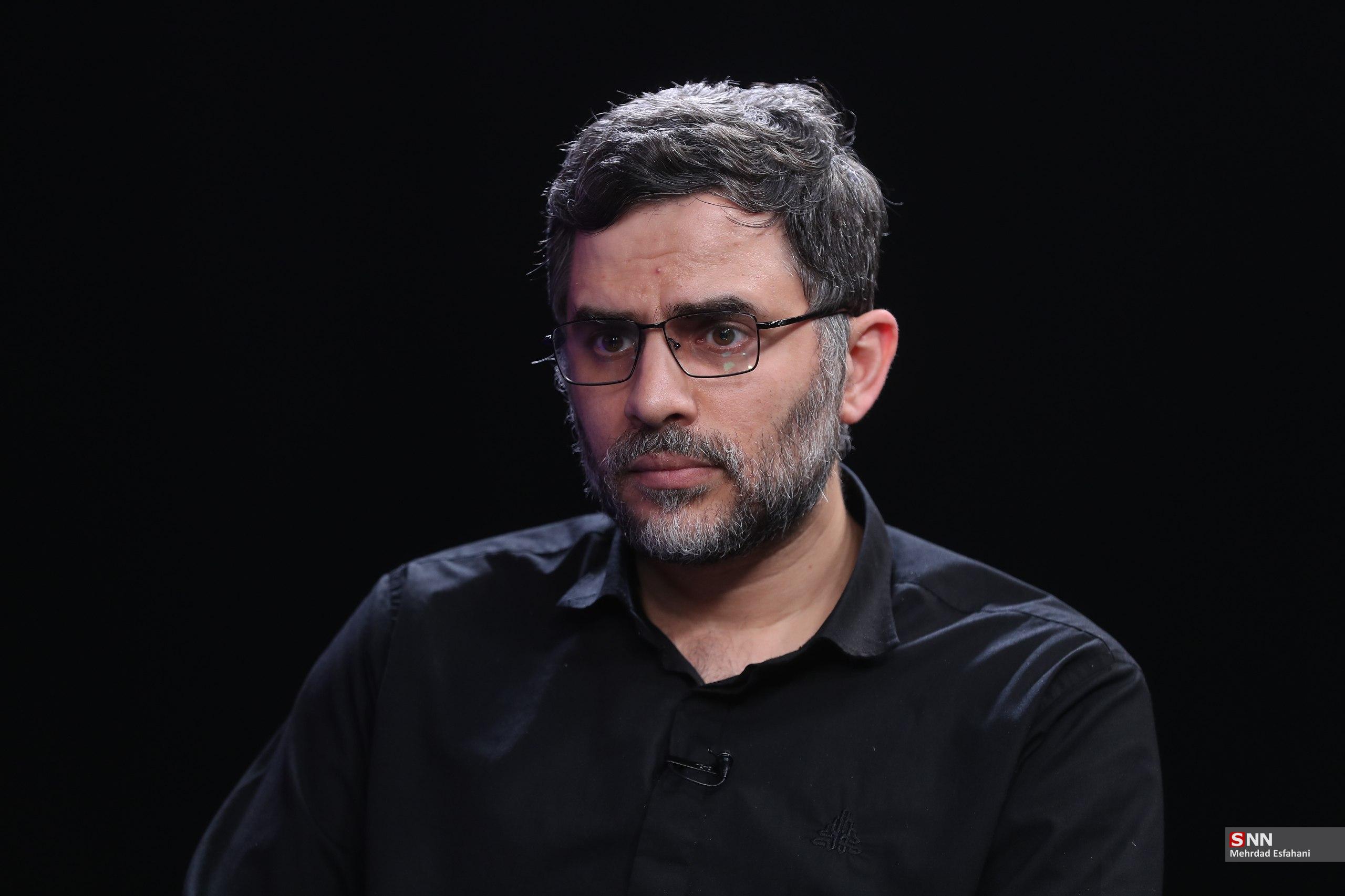 عباسی‌مهر: شهید رئیسی دانشگاه را فرصت می‌دانست نه تهدید/ شهید جمهور به دنبال حل مسائل کف جامعه بود +فیلم