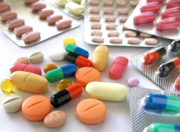 تجویز دارو‌های خارج از فهرست رسمی دارویی ایران تخلف است