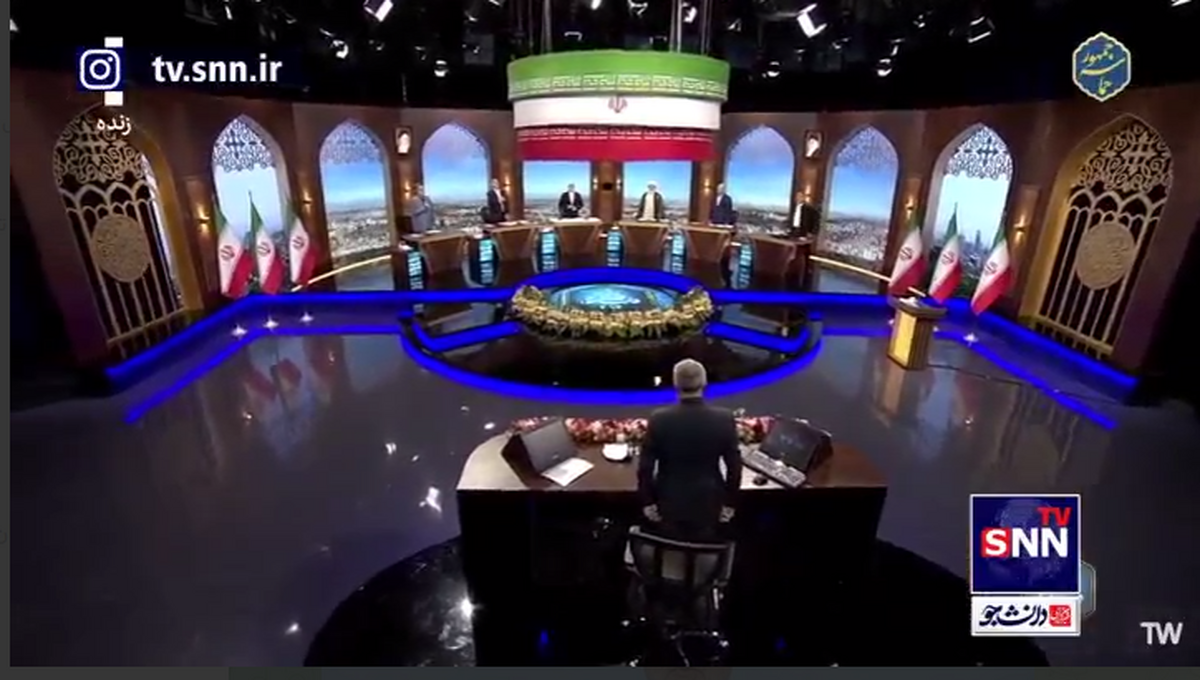 ادای احترام نامزدها به سرود ملی جمهوری اسلامی ایران