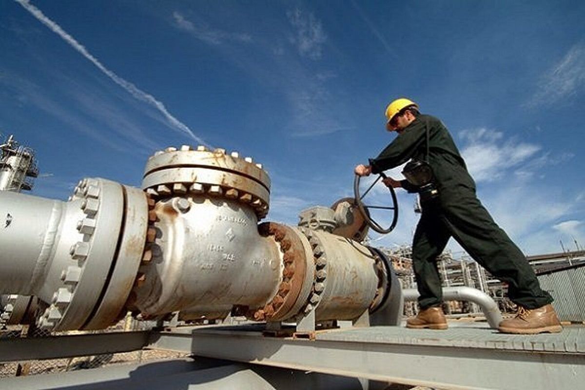 یک گام تا تبدیل شدن ایران به هاب گازی منطقه / تفاهم نامه انتقال گاز روسیه به ایران امضا شد