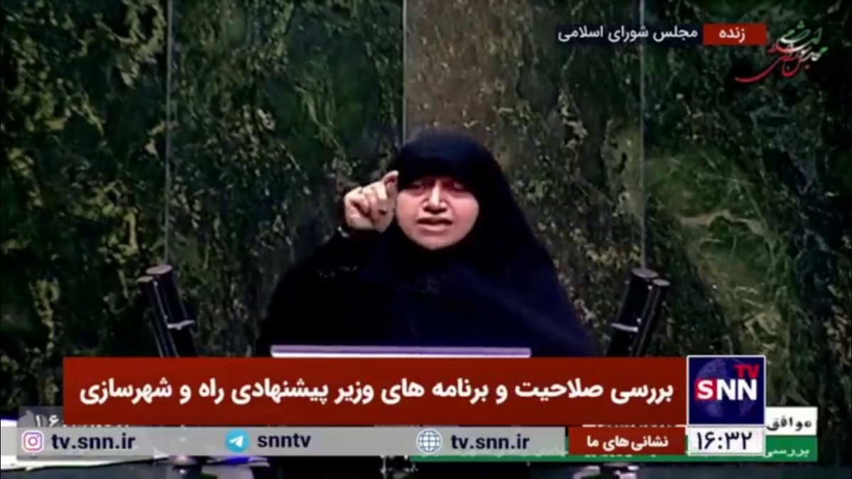 فاطمه محمد بیگی، موافق: خانم صادق به عنوان دختر شهید تا بن دندان به جمهوری اسلامی معتقد است