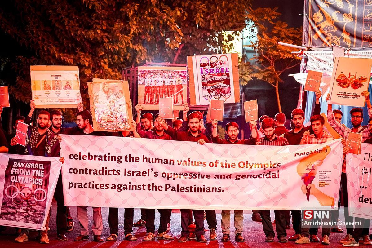 المپیک جای جنایتکاران نیست/ تجمع دانشجویان در اعتراض به حضور نمایندگان رژیم صهیونیستی در المپیک ۲۰۲۴ پاریس +تصاویر