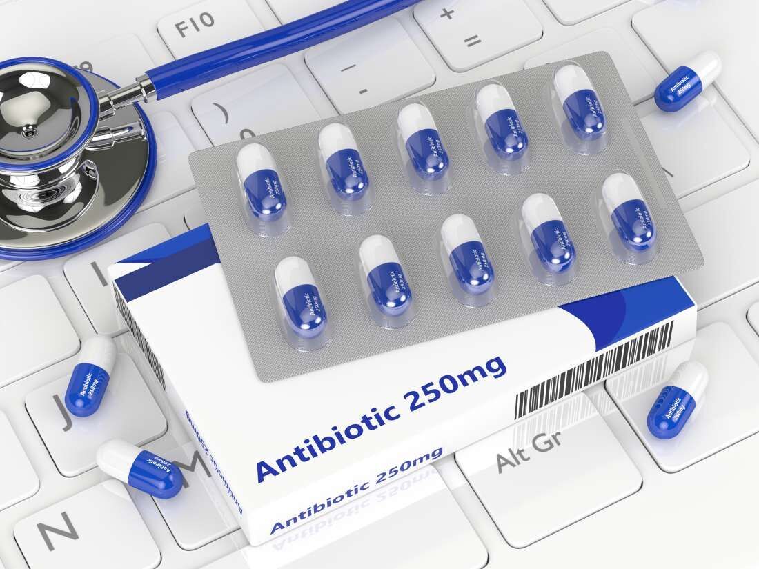 تبعات مصرف خودسرانه آنتی‌بیوتیک‌ها و هشدار سازمان غذا و دارو