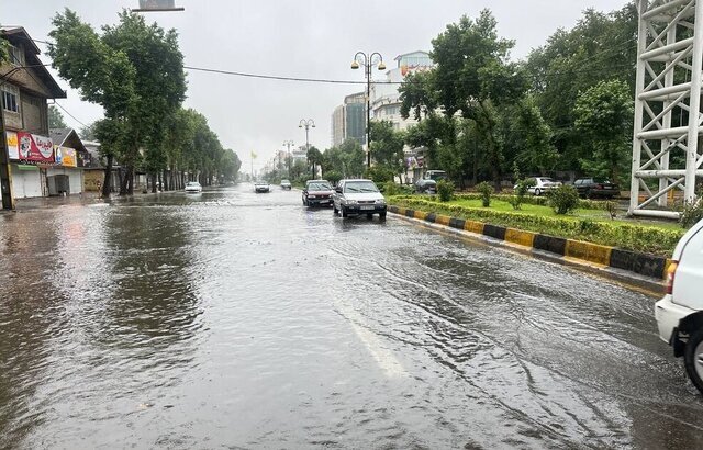 رگبار و رعد و برق در 12 استان / هشدار نسبت به احتمال آبگرفتگی معابر