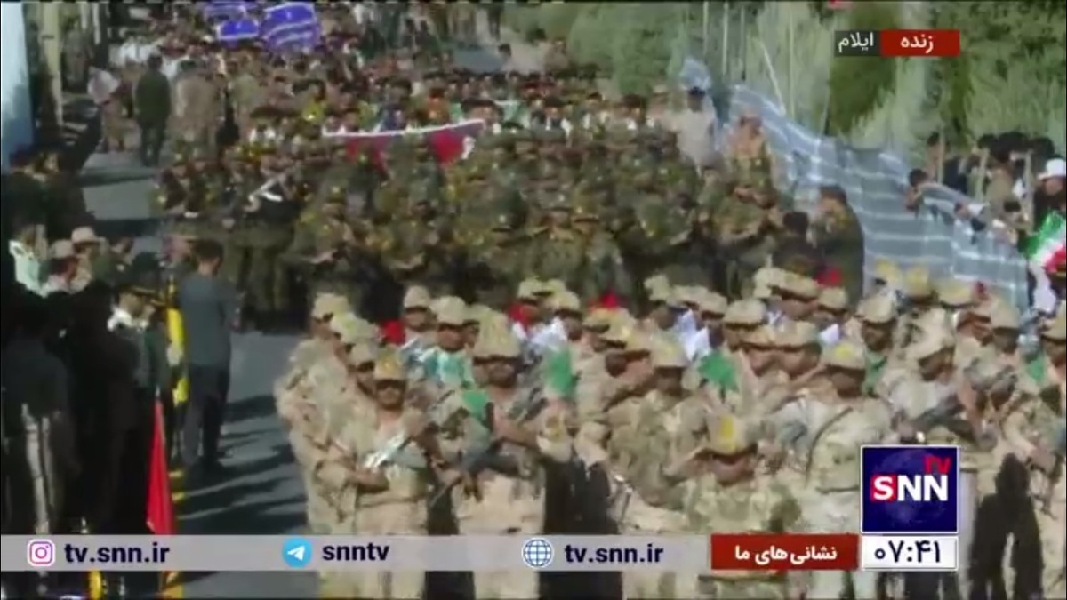 رژه یگان&zwnj;های مرزبانی استان ایلام همزمان با آغاز هفته دفاع مقدس