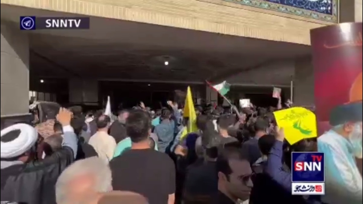 ورودی&zwnj;های مصلی دقایقی قبل