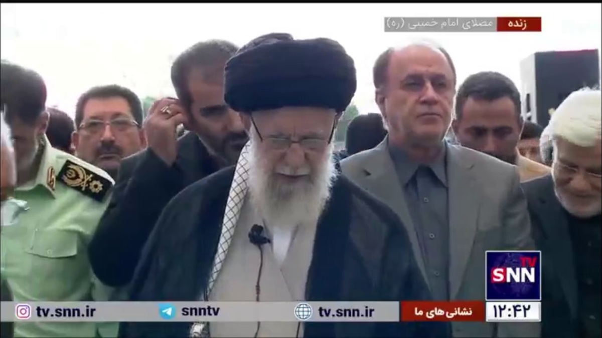 آغاز نمازجمعه در تهران به امامت رهبر معظم انقلاب