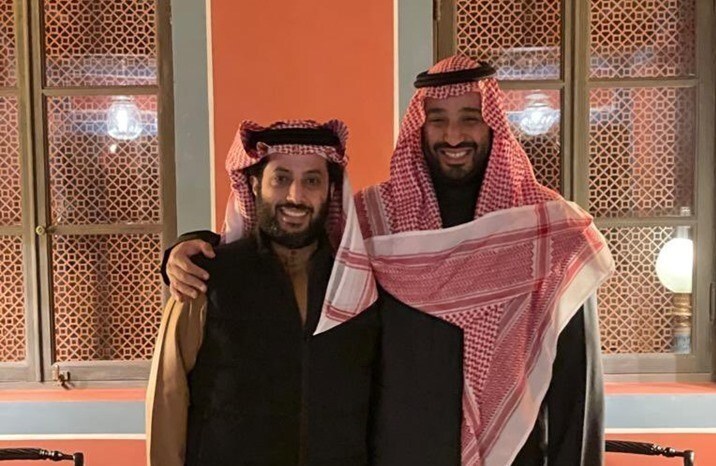 عقد موقت بن سلمان با جنیفر لوپز، غزه در آتش و خون، ریاض در رقص و آواز