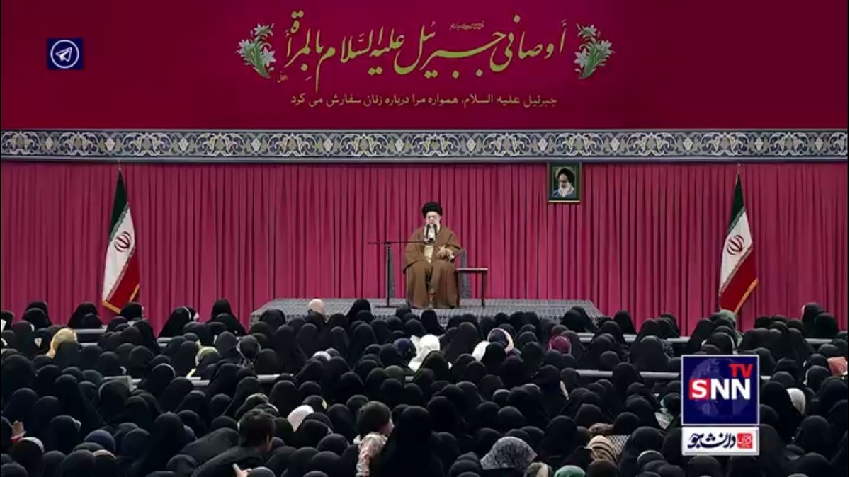 رهبر انقلاب: تصور آمریکا و رژیم صهیونیستی و برخی از همپیمانان آنها مبنی بر پایان مقاومت کاملاً اشتباه است/ آن کسی که ریشه&zwnj;کن خواهد شد اسرائیل است