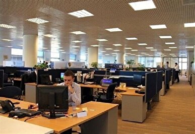 پنجشنبه‌ها ادارات و دستگاه‌های اجرایی کردستان همچنان تعطیل است