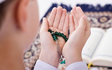 نماز دو رکعتی روز جمعه که بلا و فتنه را در طول هفته دور می‌کند