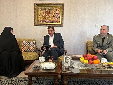 مخبر: شهدای ارتش نماد ایثار و وفاداری به آرمان‌های انقلاب هستند
