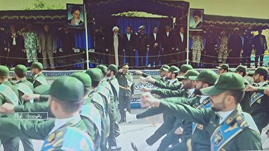 برگزاری مراسم رژه ارتش جمهوری اسلامی ایران در رشت