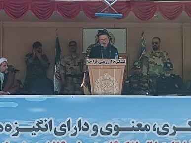 استاندار قزوین: ارتش، عامل آرامش ایران در میان تلاطم‌های خاورمیانه است