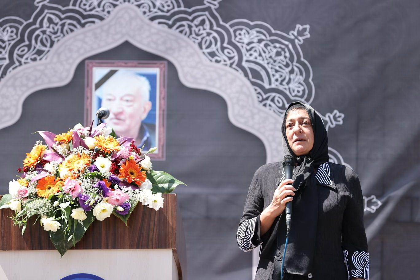 اسلامی: باید مسیر را با اقتدار و ظرفیت بالا ادامه داد اسلامی: باید مسیر را با اقتدار و ظرفیت بالا ادامه داد