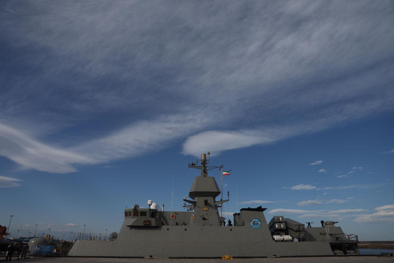 سرباز محافظ شمال/ ناو دیلمان، پرچمدار 100 میلیون دلاری ارتش در دریای خزر