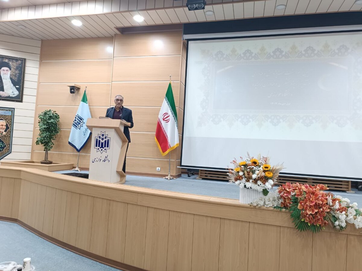 رئیس دانشگاهِ نسل سوم باید مذاکره&zwnj;کننده حرفه&zwnj;ای با جامعه باشد