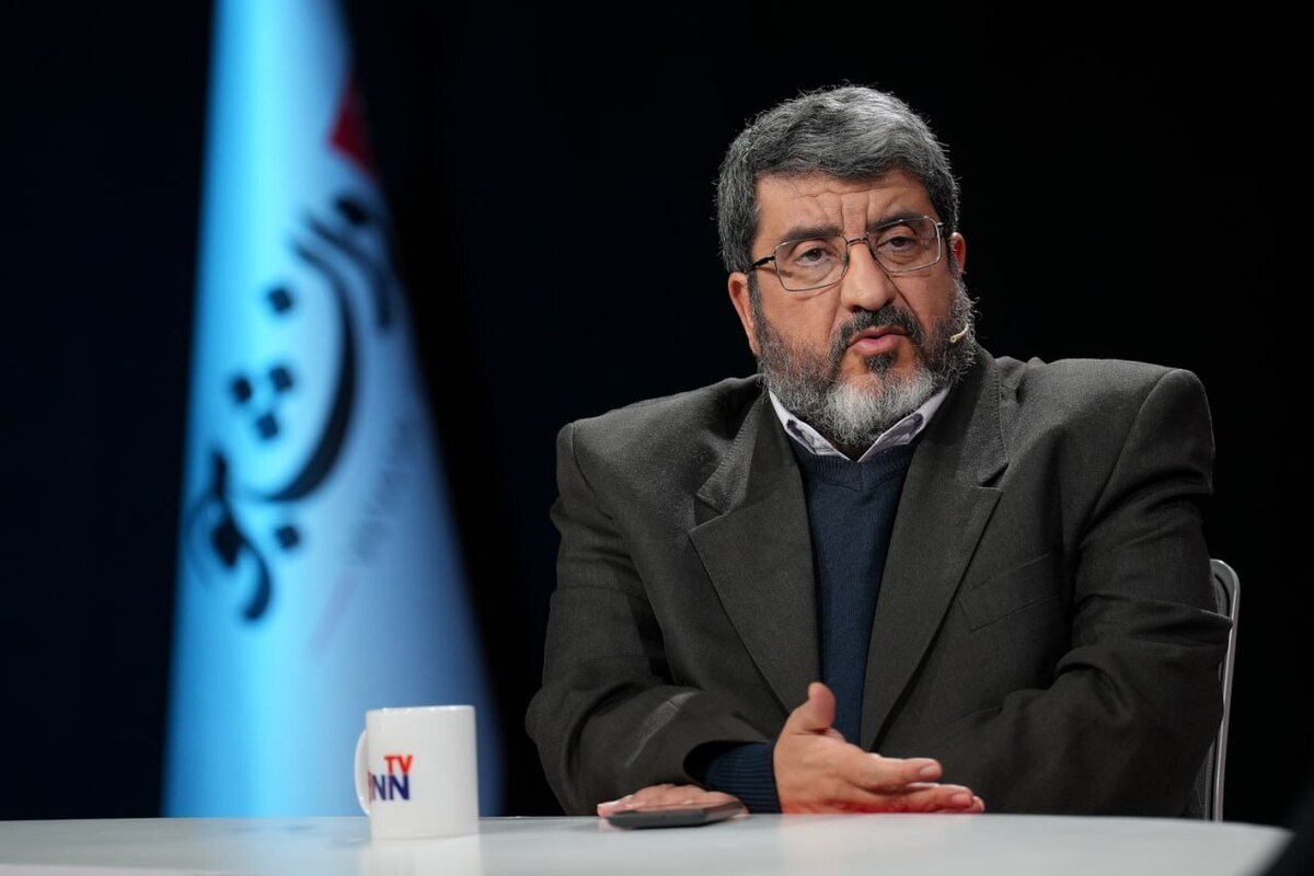 ایزدی: ترامپ به‌دلیل نگاه سطحی، پرونده‌ها را واگذار کرده است/ لابی اسرائیل اجازه خروج آمریکا از منطقه را نمی‌دهد + فیلم