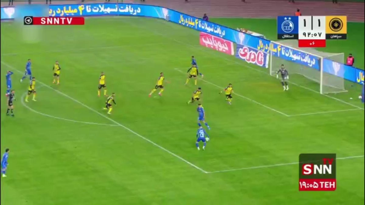 گل دوم استقلال توسط قلی‌زاده در دقیقه 3+90