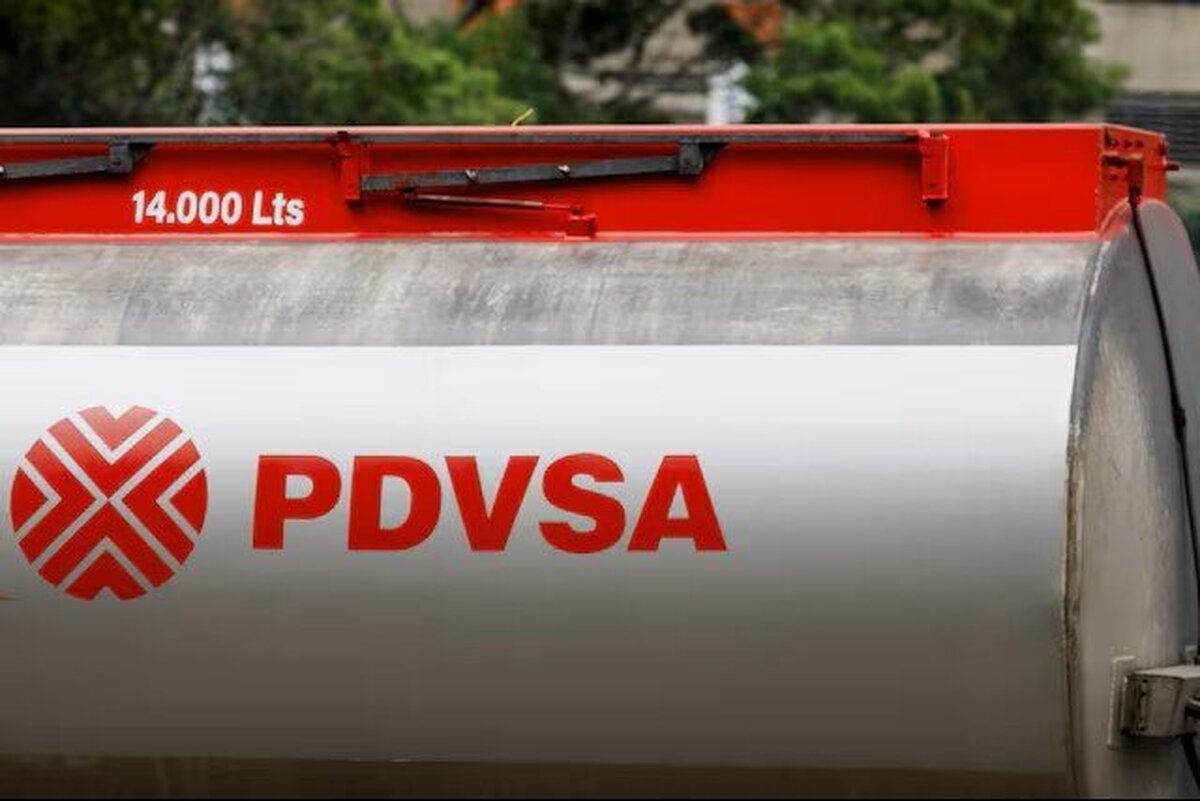 رویترز: صدماتی به تأسیسات نفتی ونزوئلا وارد نشده است