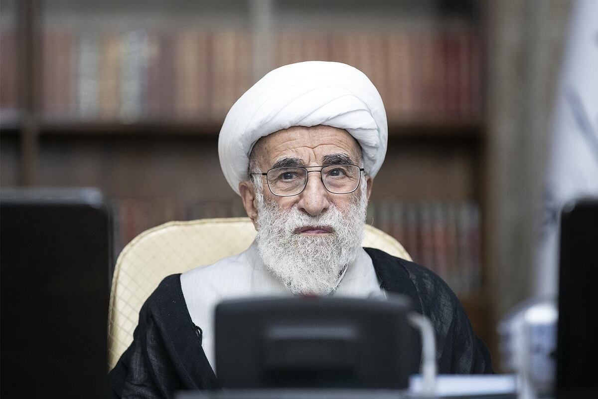 آیت‌الله جنتی: دشمن‌شناسی مردم توطئه‌ها را خنثی می‌کند