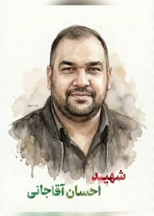 شهید مدافع امنیت بر روی دستان مردم ایلام بدرقه بهشت شد /احسان آقاجانی بر دستان مردم ایلامی تا خانه ابدی بدرقه شد