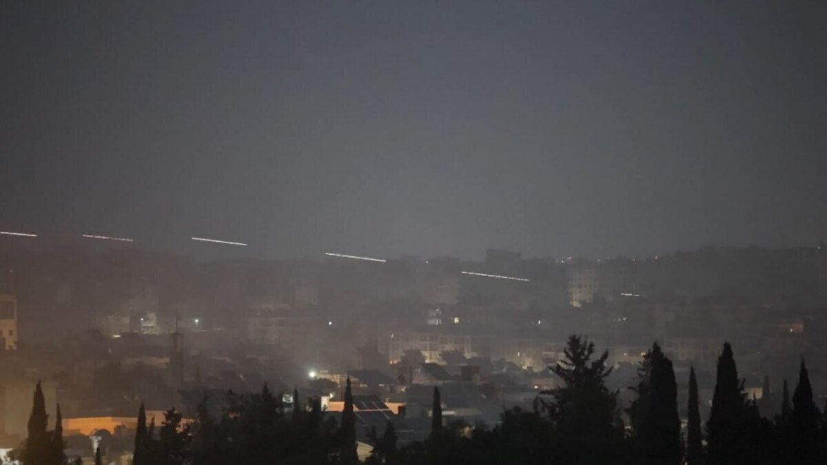 آقایان و خانم ها؛ سوریه آزاد!/ درگیری شدید میان نیروهای جولانی و نیروهای قسد در حلب + فیلم