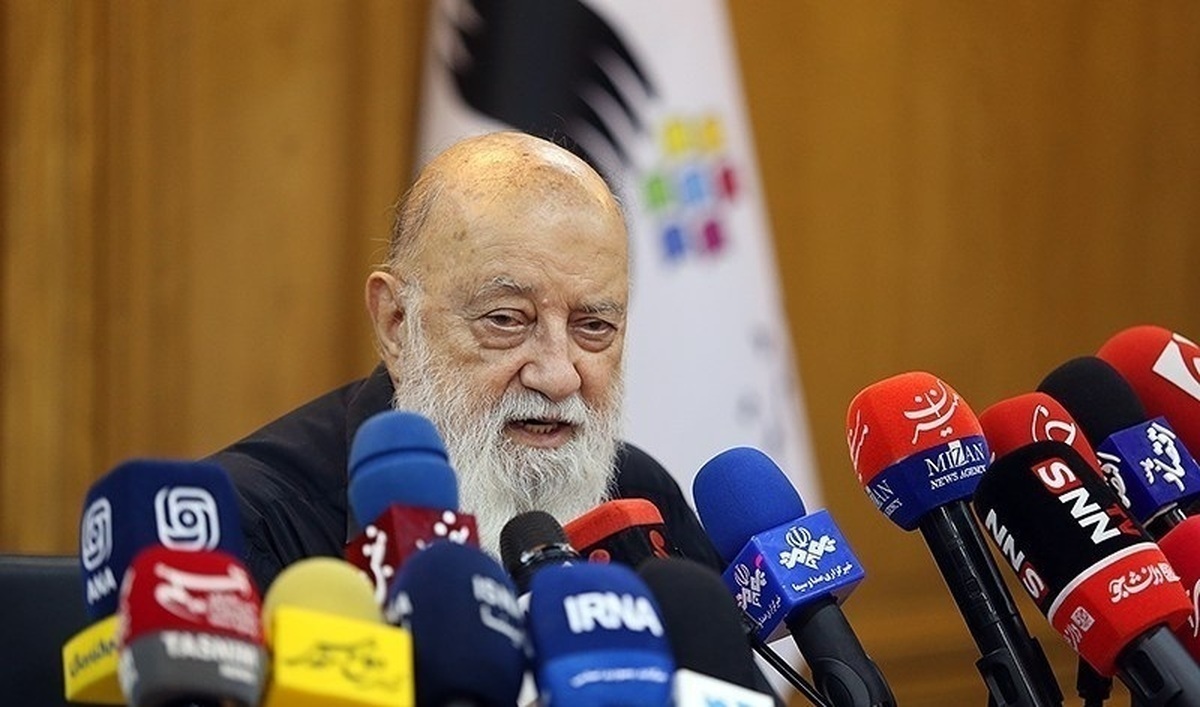 چمران: تاکسی های اینترنتی معلوم نیست زیر نظر کجا هستند / تاکسی‌های شهری نباید افزایش نرخ بدهند + فیلم