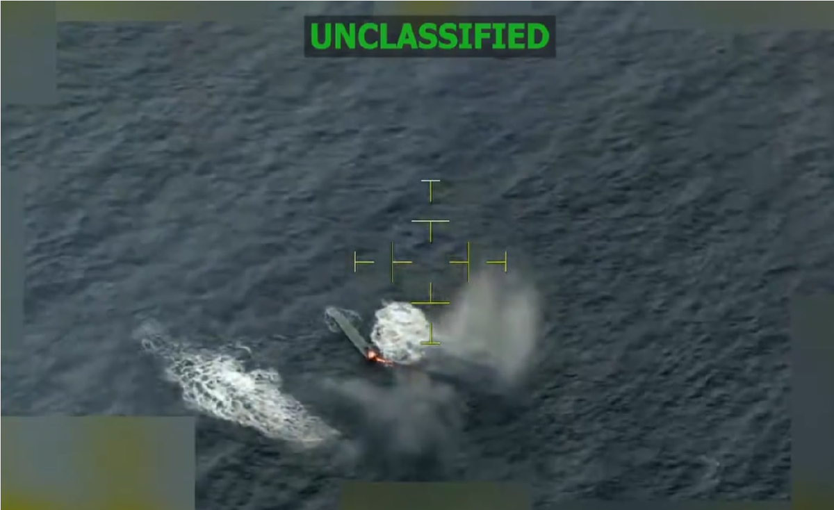 ارتش آمریکا یک کشتی در شرق اقیانوس آرام را به بهانه قاچاق مواد مخدر هدف قرار داد