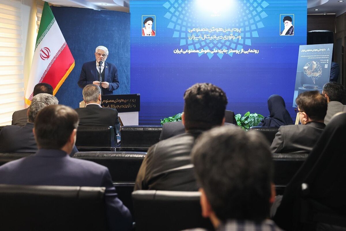 عارف: هیچ راهی جز اولویت اول دادن به علم و فناوری نداریم