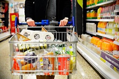 کالاهای اساسی به میزان کافی در فروشگاه‌ها موجود است/ مشکلی در عرضه و توزیع اقلام وجود ندارد