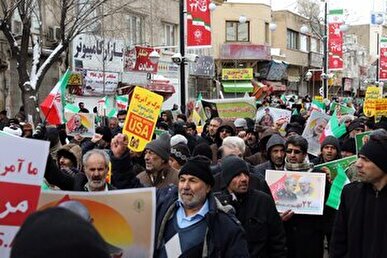 تجمع مردم زنجان در محکومیت جنایات تروریست‌های مسلح/ طنین شعار لبیک یا خامنه‌ای در زنجان + فیلم