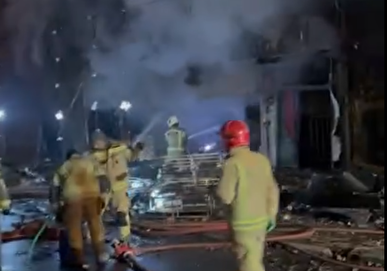 بازخوانی وقایع پنجشنبه شب؛ آتش‌زدن خودروهای آتش‌نشانی توسط عناصر آشوب‌طلب + فیلم