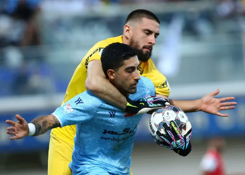 گزارش زنده نقل و انتقالات لیگ برتر گزارش زنده نقل و انتقالات لیگ برتر