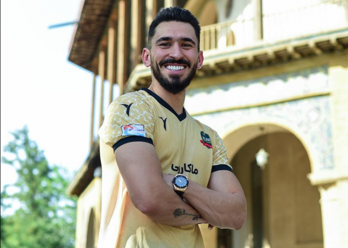 هافبک شمس‌آذر ، اولین خرید زمستانی رحمتی در خیبر