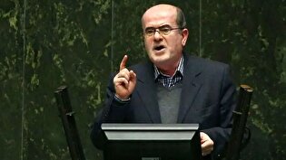 مردم پای انقلاب و نظام هستند/ ترامپ از دنیای متوهم خودش خارج شود