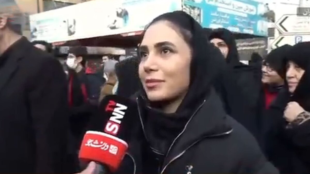 به کسی که مثل سگ از مملکت بیرون کردیم اجازه بازگشت نمی‌دهیم