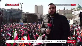 جمعیت فوق العاده مردم در میدان انقلاب حاضر شده است / رفته رفته به جمعیت افزوده می‌شود