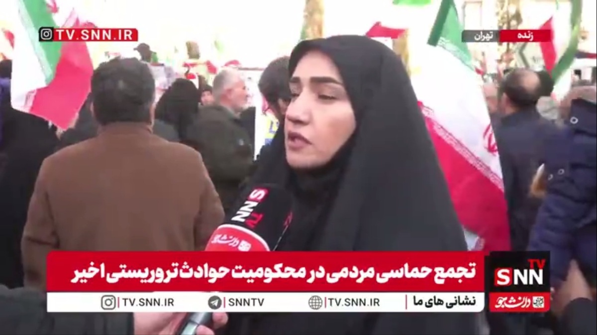 یک مادر خانه دار خطاب به چاهزاده پهلوی: ما اگر می&zwnj;خواستیم شما را به مملکت راه بدهیم پدرتان را با لگد بیرون نمی&zwnj;کردیم