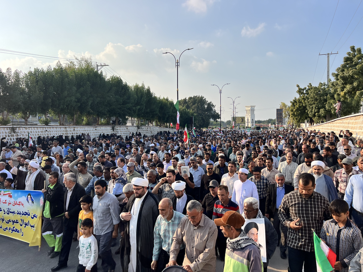 اعلام انزجار مردم قشم از آشوبگران و عناصر تخریب‌گر+عکس