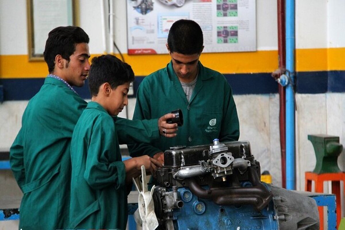 زمان ثبت‌نام در پذیرش بدون آزمون کاردانی فنی حرفه‌ای 1404 اعلام شد