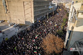 راهپیمایی مردم شیراز در محکومیت اغتشاشات