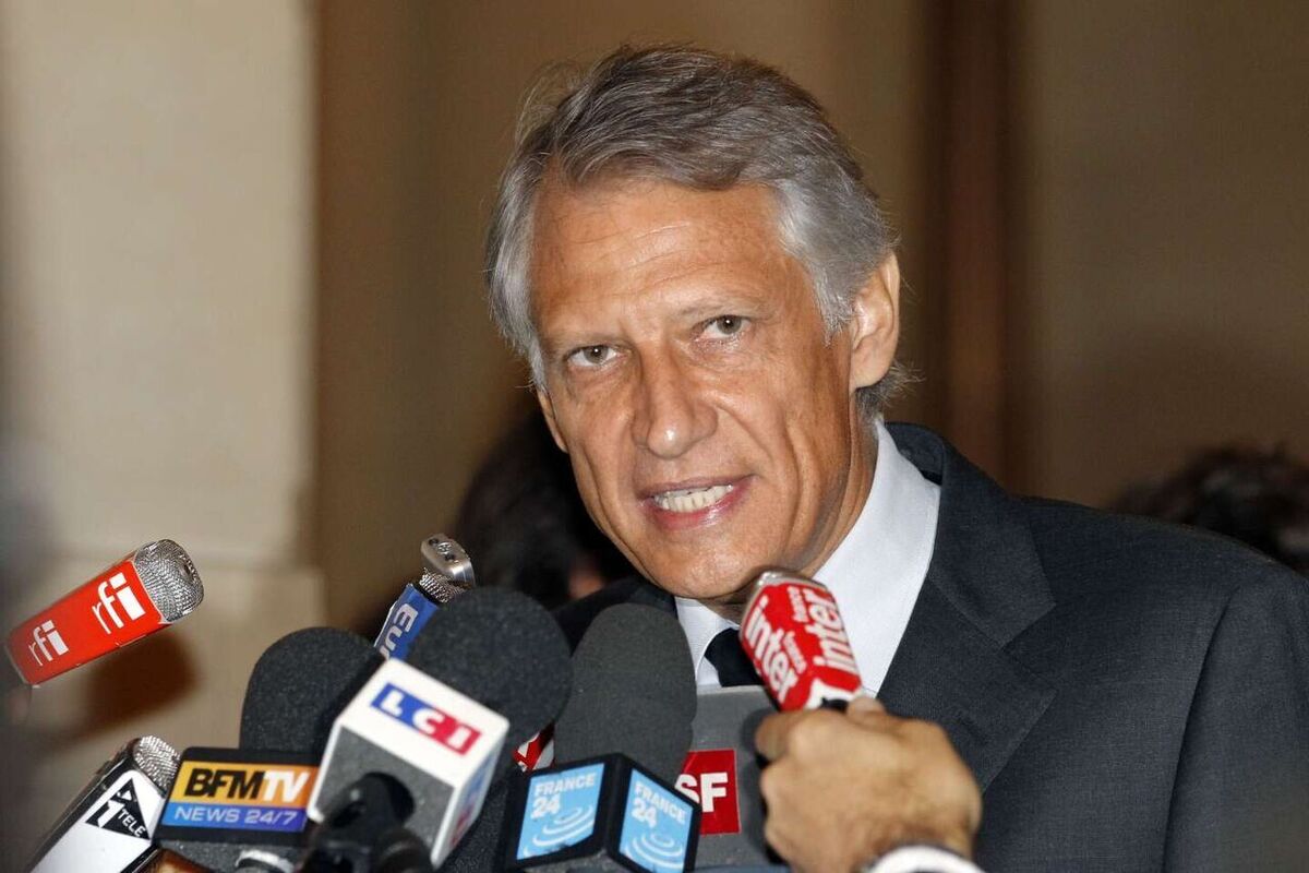 نخست‌وزیر پیشین فرانسه نسبت به دخالت ترامپ در امور داخلی ایران هشدار داد