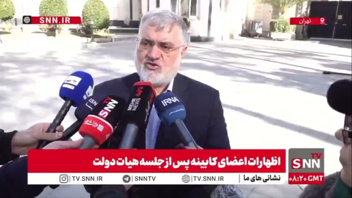 وزیر راه: از رانندگان کامیون که کالاهای اساسی را به بهترین شکل جابجا می کنند تشکر می کنیم