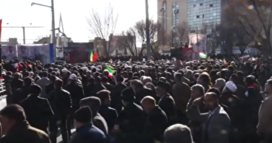 تشییع باشکوه پیکر مطهر شهدای حافظ امنیت ملت ایران در زرین شهر اصفهان+فیلم