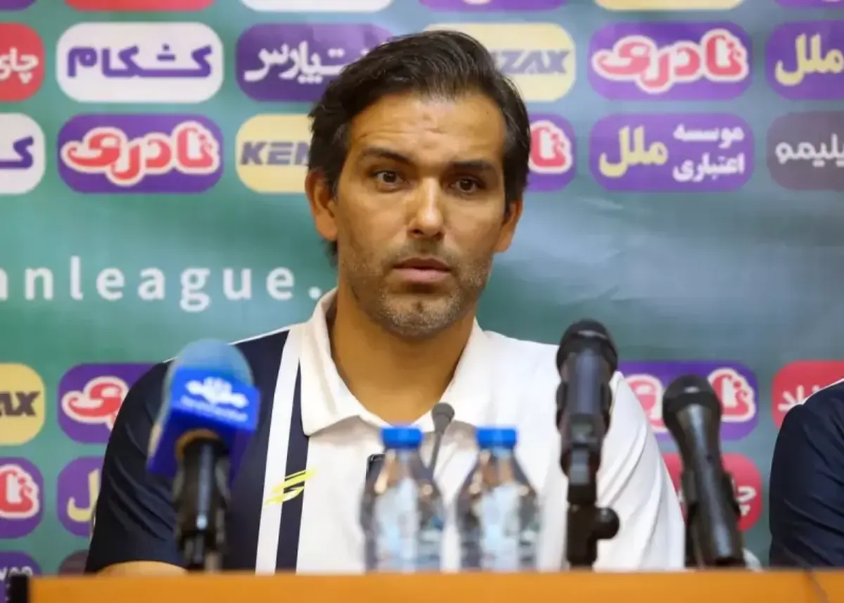 مربی استقلال قراردادش را فسخ کرد