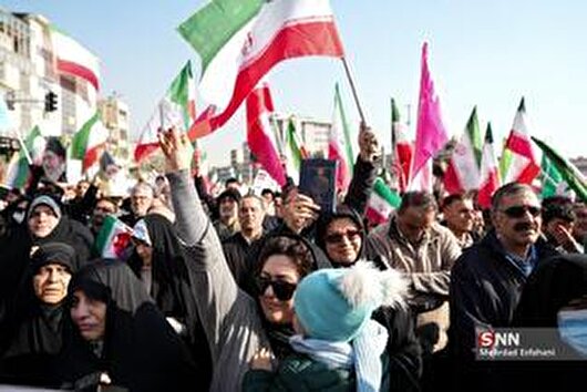 ماجرای اقدامات پراکنده اغتشاشگران تروریست در تبریز / مردم ولایتمدار تبریز هوشمندانه وارد میدان شدند